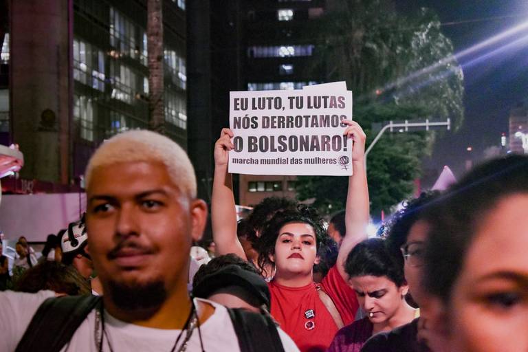 #quemmandoumatarmarielle