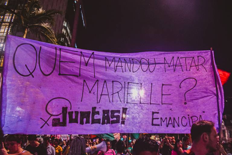 #quemmandoumatarmarielle