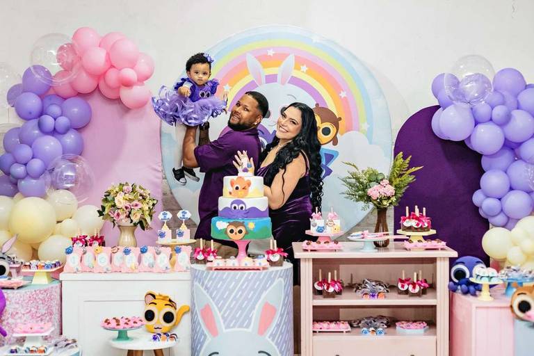 Fotógrafa de Volta Redonda, capturando momentos especiais de aniversário infantil.