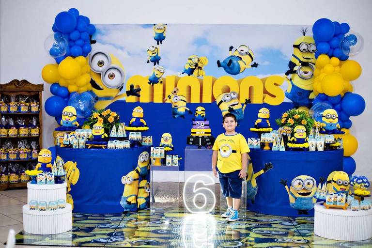 Fotógrafa de Volta Redonda, capturando momentos especiais de aniversário infantil.