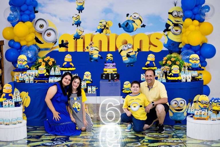 Fotógrafa de Volta Redonda, capturando momentos especiais de aniversário infantil.