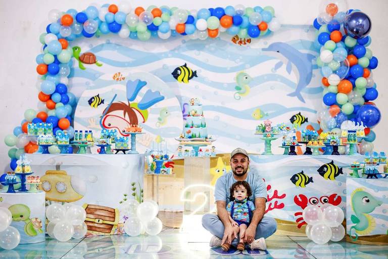 Fotógrafa de Volta Redonda, capturando momentos especiais de aniversário infantil.