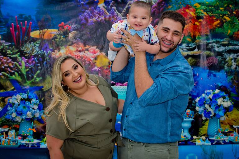 Fotógrafa de Volta Redonda, capturando momentos especiais de aniversário infantil.