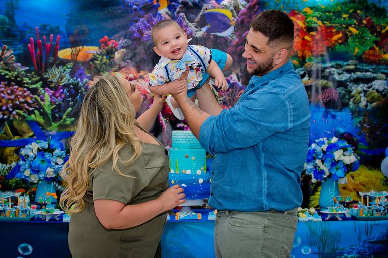 Fotógrafa de Volta Redonda, capturando momentos especiais de aniversário infantil.
