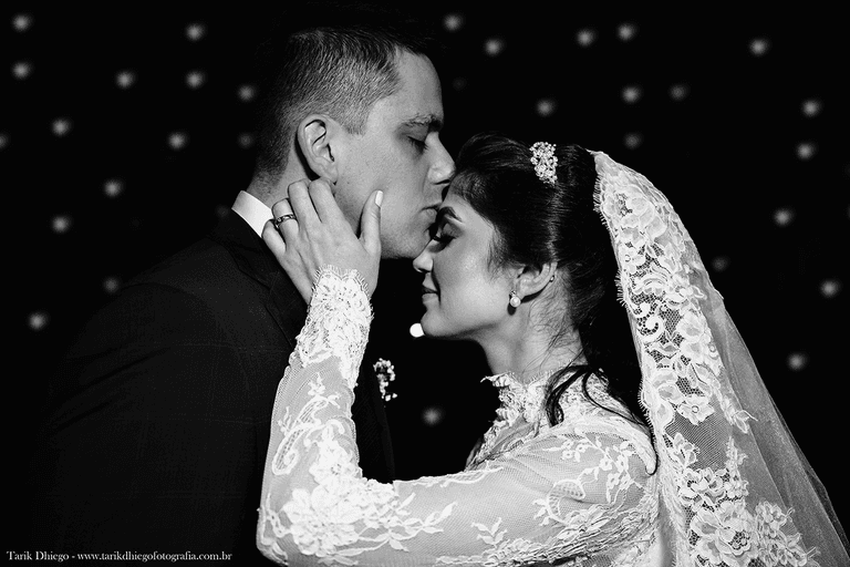 ensaio dos noivos em jaguariuna, fotografia em preto e branco, vestido de noiva, traje de noivo, espaço vip eventos