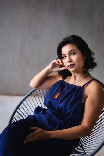 Carol Resende é diretora, atriz e fotógrafa - Retratos coorporativos em Brasília