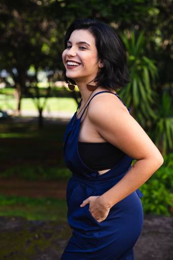 Carol Resende é diretora, atriz e fotógrafa - Retratos para profissionais em Brasília