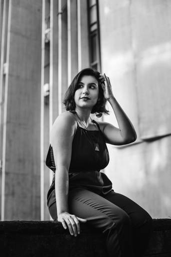 Carol Resende é diretora, atriz e fotógrafa - Retratos para profissionais em Brasília