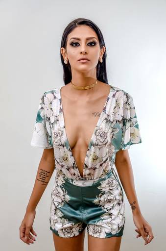 Ensaio em Estúdio de Herida Carolinoli 