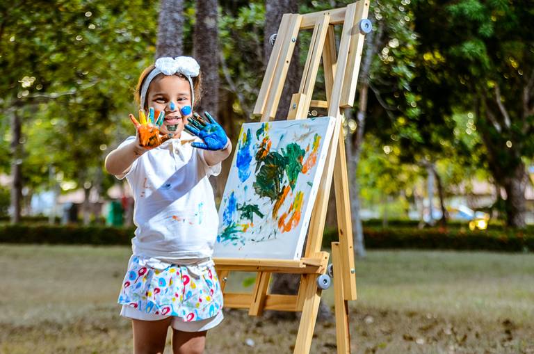Sara Leão Pintando o Set