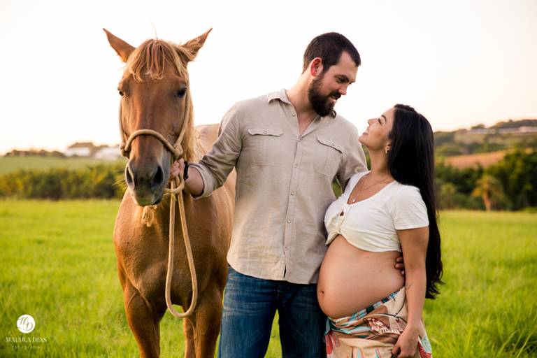 ENSAIO GESTANTE EM HOLAMBRA NO POR DO SOL FOTOGRAFIA MAIARA DIAS CAMPINAS SP