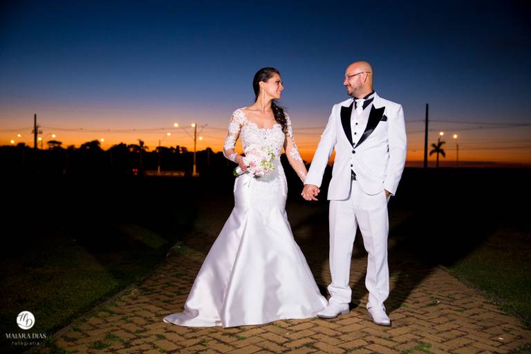 FOTOS DE CASAMENTO AO AR LIVRE NA IGREJA DE DIA DE NOITE FOTOGRAFIA MAIARA DIAS  CAMPINAS SP