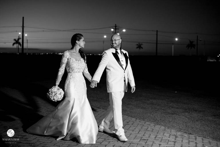 FOTOS DE CASAMENTO AO AR LIVRE NA IGREJA DE DIA DE NOITE FOTOGRAFIA MAIARA DIAS  CAMPINAS SP