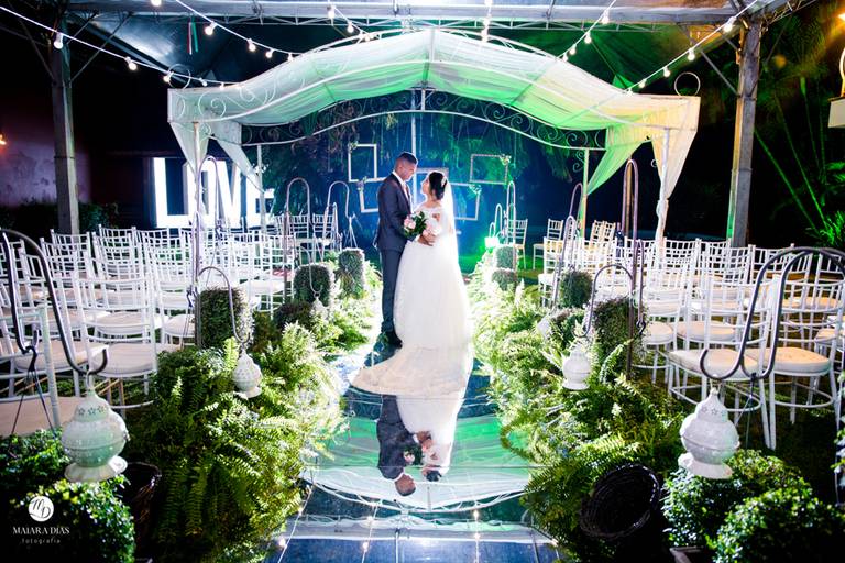 FOTOS DE CASAMENTO AO AR LIVRE NA IGREJA DE DIA DE NOITE FOTOGRAFIA MAIARA DIAS  CAMPINAS SP
