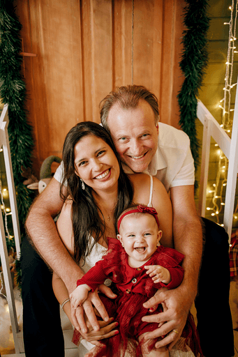 cenario de natal, casa do papai noel, moto elétrica, estídio fotografico em jau, fotografia infantil, bauru, dois córregos, fotos de natal, familia, 