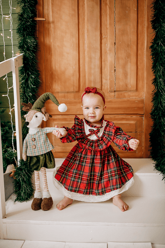 cenario de natal, casa do papai noel, moto elétrica, estídio fotografico em jau, fotografia infantil, bauru, dois córregos, fotos de natal, familia, 