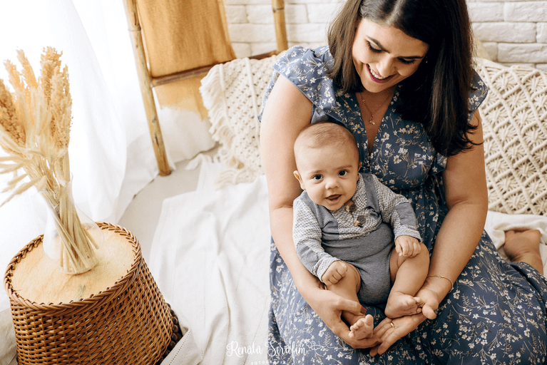 sessao forografica dia das maes, ensaio dia das maes, dia das maes, estudio fotografico em bauru, estudio em jau, foto de dia das maes, presente dia das maes