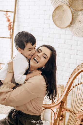 sessao forografica dia das maes, ensaio dia das maes, dia das maes, estudio fotografico em bauru, estudio em jau, foto de dia das maes, presente dia das maes