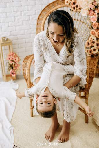 sessao forografica dia das maes, ensaio dia das maes, dia das maes, estudio fotografico em bauru, estudio em jau, foto de dia das maes, presente dia das maes