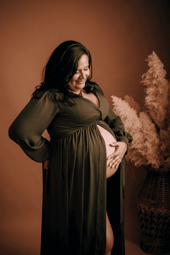 fotografia gestante estudio. estudio fotografico em jau, foto jau, gravida jau, gravida bauru, fotografia de gravida bauru, estudio fotografico jau e regiao, ensaio gestante, fotos em familia, gravida bauru, 