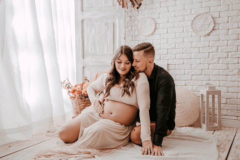 fotografia gestante estudio. estudio fotografico em jau, foto jau, gravida jau, gravida bauru, fotografia de gravida bauru, estudio fotografico jau e regiao, ensaio gestante, fotos em familia, gravida bauru, 