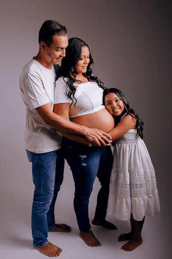 fotografia gestante estudio. estudio fotografico em jau, foto jau, gravida jau, gravida bauru, fotografia de gravida bauru, estudio fotografico jau e regiao, ensaio gestante, fotos em familia, gravida bauru, 