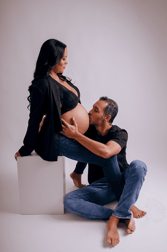 fotografia gestante estudio. estudio fotografico em jau, foto jau, gravida jau, gravida bauru, fotografia de gravida bauru, estudio fotografico jau e regiao, ensaio gestante, fotos em familia, gravida bauru, 