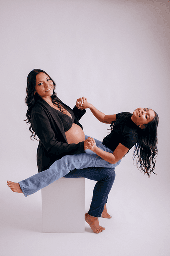 fotografia gestante estudio. estudio fotografico em jau, foto jau, gravida jau, gravida bauru, fotografia de gravida bauru, estudio fotografico jau e regiao, ensaio gestante, fotos em familia, gravida bauru, 