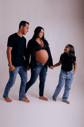 fotografia gestante estudio. estudio fotografico em jau, foto jau, gravida jau, gravida bauru, fotografia de gravida bauru, estudio fotografico jau e regiao, ensaio gestante, fotos em familia, gravida bauru, 