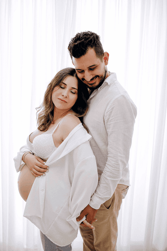 fotografia gestante estudio. estudio fotografico em jau, foto jau, gravida jau, gravida bauru, fotografia de gravida bauru, estudio fotografico jau e regiao, ensaio gestante, fotos em familia, gravida bauru, 