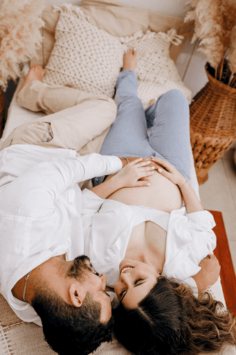 fotografia gestante estudio. estudio fotografico em jau, foto jau, gravida jau, gravida bauru, fotografia de gravida bauru, estudio fotografico jau e regiao, ensaio gestante, fotos em familia, gravida bauru, 