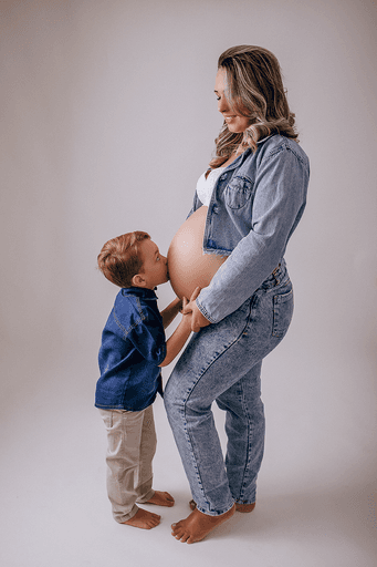 fotografia gestante estudio. estudio fotografico em jau, foto jau, gravida jau, gravida bauru, fotografia de gravida bauru, estudio fotografico jau e regiao, ensaio gestante, fotos em familia, gravida bauru, 