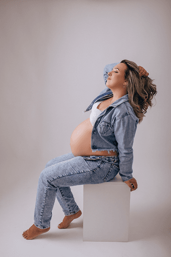 fotografia gestante estudio. estudio fotografico em jau, foto jau, gravida jau, gravida bauru, fotografia de gravida bauru, estudio fotografico jau e regiao, ensaio gestante, fotos em familia, gravida bauru, 