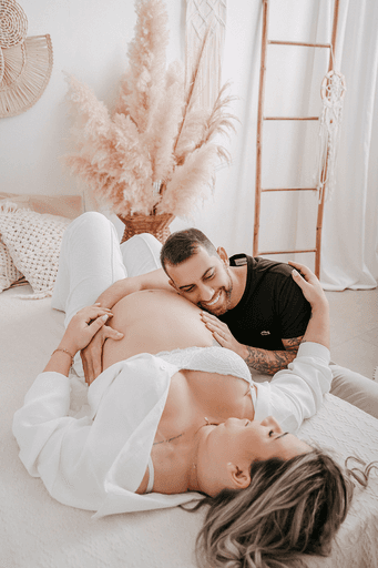 fotografia gestante estudio. estudio fotografico em jau, foto jau, gravida jau, gravida bauru, fotografia de gravida bauru, estudio fotografico jau e regiao, ensaio gestante, fotos em familia, gravida bauru, 