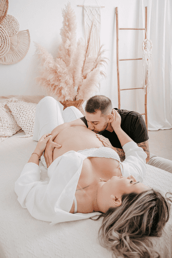 fotografia gestante estudio. estudio fotografico em jau, foto jau, gravida jau, gravida bauru, fotografia de gravida bauru, estudio fotografico jau e regiao, ensaio gestante, fotos em familia, gravida bauru, 