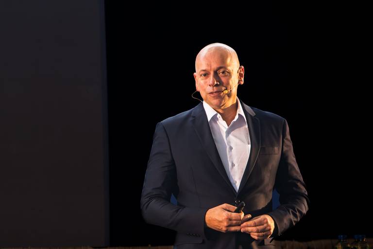 Evento corporativo em São Paulo, palestra do Leandro Karnal