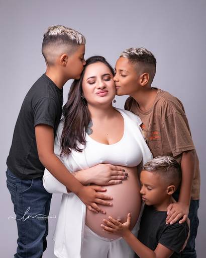 Gestação é tempo de sonhos, expectativas e muito amor. Um momento único para ser fotografado.