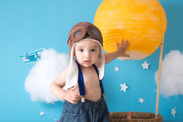 ensaio fotografia smash the cake para menino com tema Aviador , fotografia de criança, foto de bebê, foto de menino