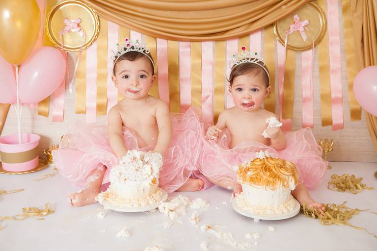 ensaio fotografia smash the cake para menina , fotografia de criança, foto de bebê, foto de menina,  tema princesas