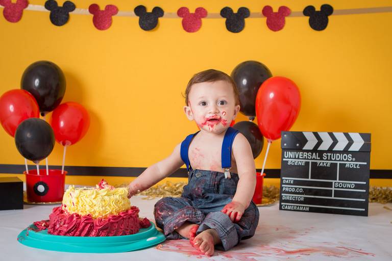 ensaio fotografia smash the cake para menin , fotografia de criança, foto de bebê, foto de menino,  