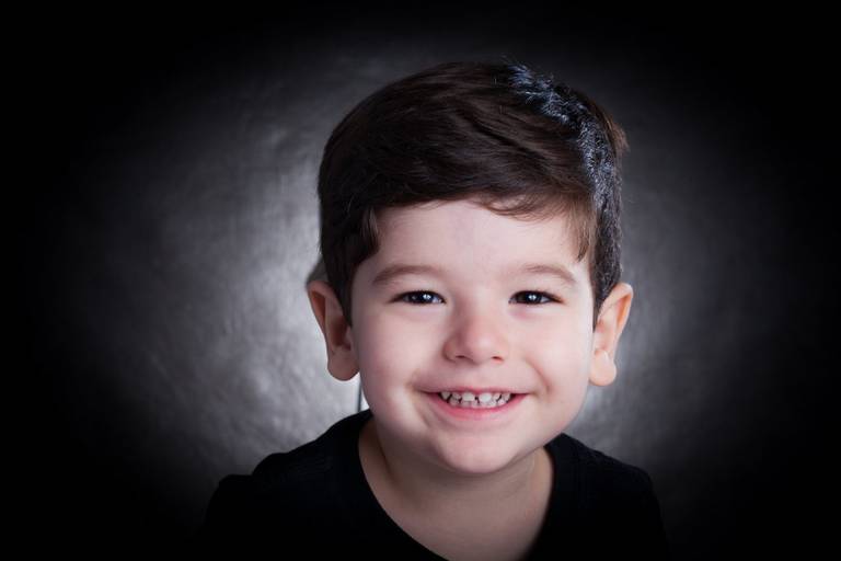 Retrato de criança feliz