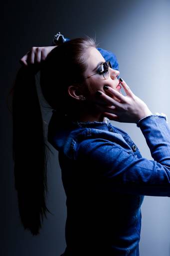 Ensaio feminino em estúdio, fotografado pelo melhor fotógrafo de Curitiba e Campo Largo, Michel Druziki.
