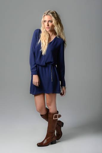 Ensaio feminino em estúdio, fotografado pelo melhor fotógrafo de Curitiba e Campo Largo, Michel Druziki.