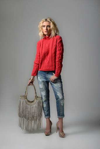 Ensaio feminino em estúdio, fotografado pelo melhor fotógrafo de Curitiba e Campo Largo, Michel Druziki.