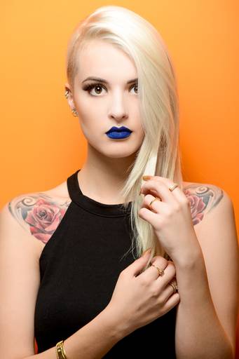 Ensaio feminino sensual, conceitual  Kauana Trojahn  fotografado pelo melhor fotógrafo de Curitiba e Campo Largo, Michel Druziki.