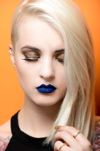 Ensaio feminino sensual, conceitual  Kauana Trojahn  fotografado pelo melhor fotógrafo de Curitiba e Campo Largo, Michel Druziki.