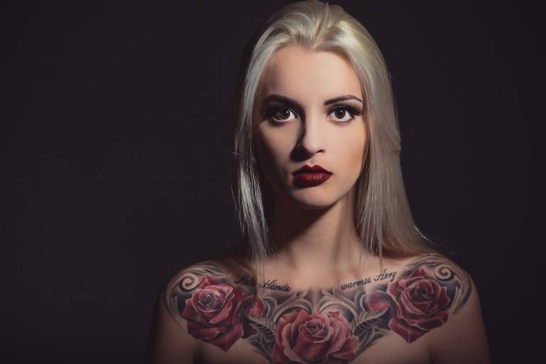 Ensaio feminino sensual, conceitual  Kauana Trojahn  fotografado pelo melhor fotógrafo de Curitiba e Campo Largo, Michel Druziki.