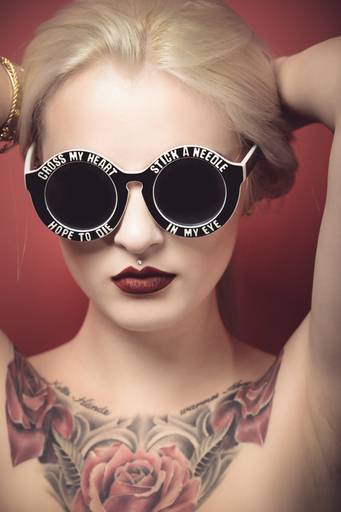 Ensaio feminino sensual, conceitual  Kauana Trojahn  fotografado pelo melhor fotógrafo de Curitiba e Campo Largo, Michel Druziki.