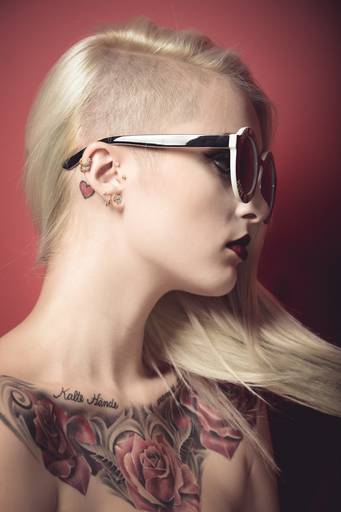 Ensaio feminino sensual, conceitual  Kauana Trojahn  fotografado pelo melhor fotógrafo de Curitiba e Campo Largo, Michel Druziki.