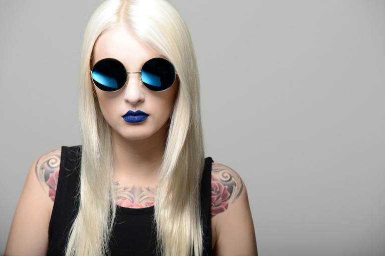 Ensaio feminino sensual, conceitual  Kauana Trojahn  fotografado pelo melhor fotógrafo de Curitiba e Campo Largo, Michel Druziki.